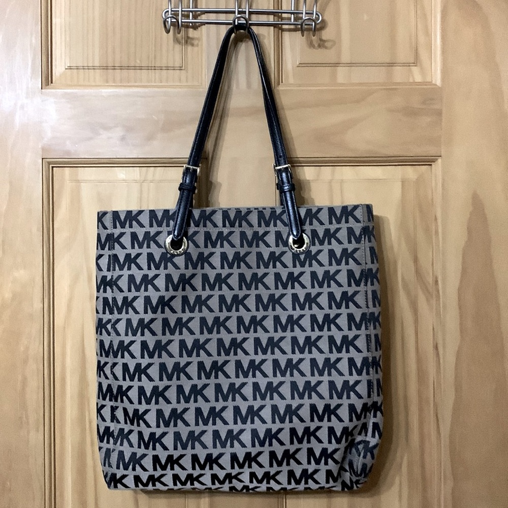 Michael Kors Tote